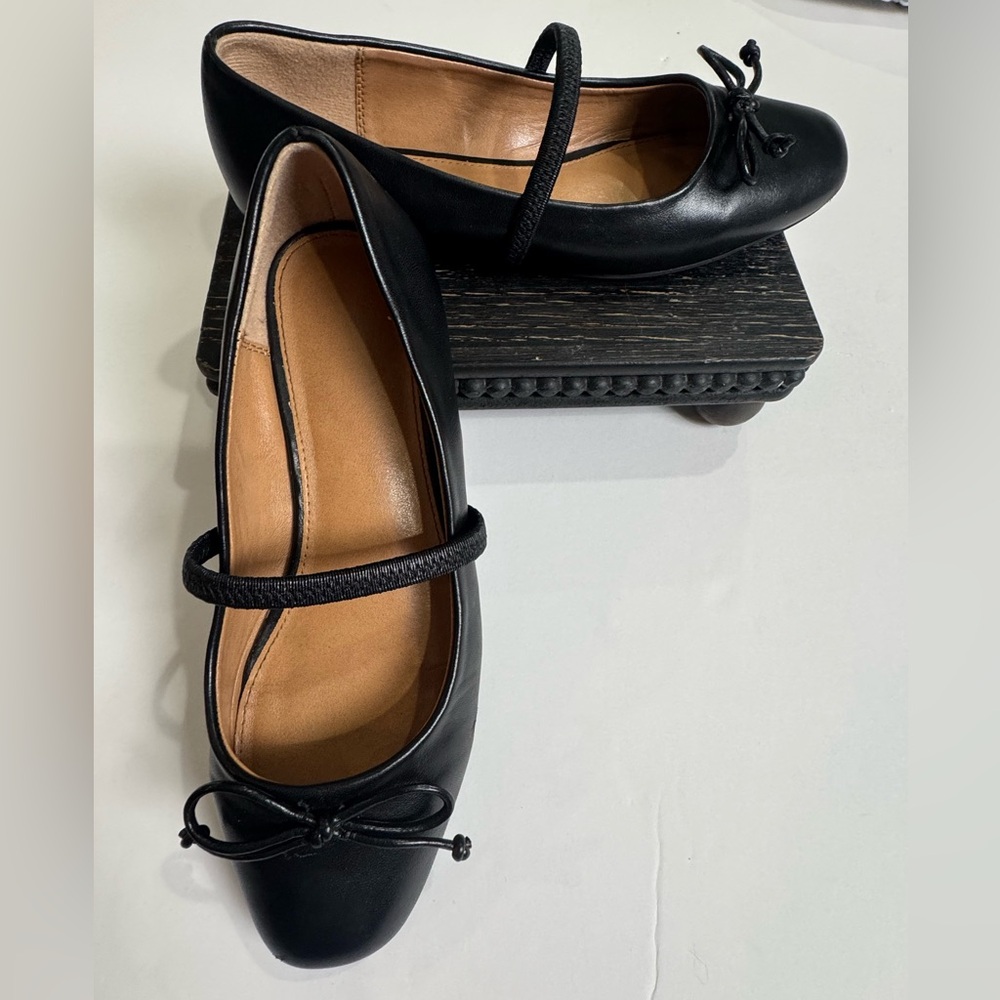 Black Mary Jane Ballet Flats Bow Detail Elastic Strap Women’s Size 6 Minimalist